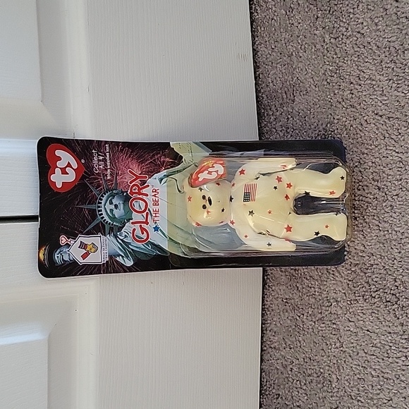 Ronald Mcdonald Beanie Baby Collection - Picture 6 of 8